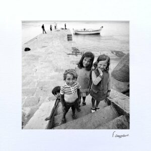 Passe-Partout - Enfants sur le quai des pêcheurs, l'Ile Rousse
