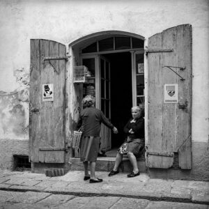 Photo d'une vieille épicerie à Ile-Rousse en Corse