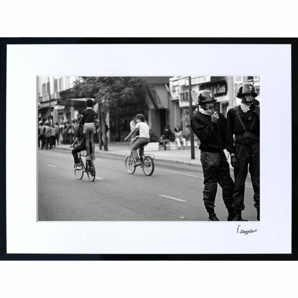 Passe-Partout - Les enfants en vélo, Ajaccio. – Image 2