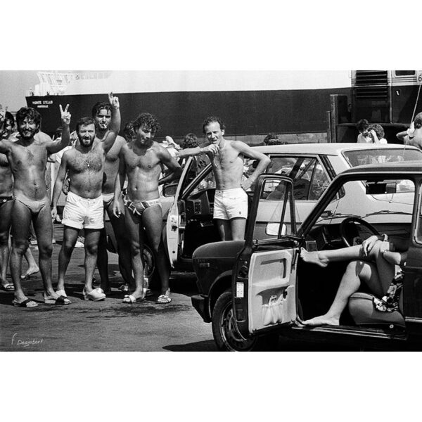 Photo d'un embarquement au port de Bastia en Corse