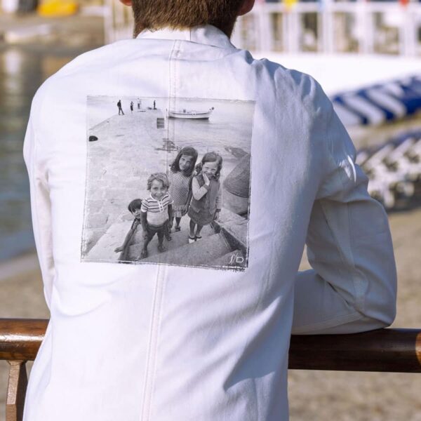 Veste Bleu de Chine - Enfants Sur Le Quai des Pêcheurs, L'Île Rousse – Image 5