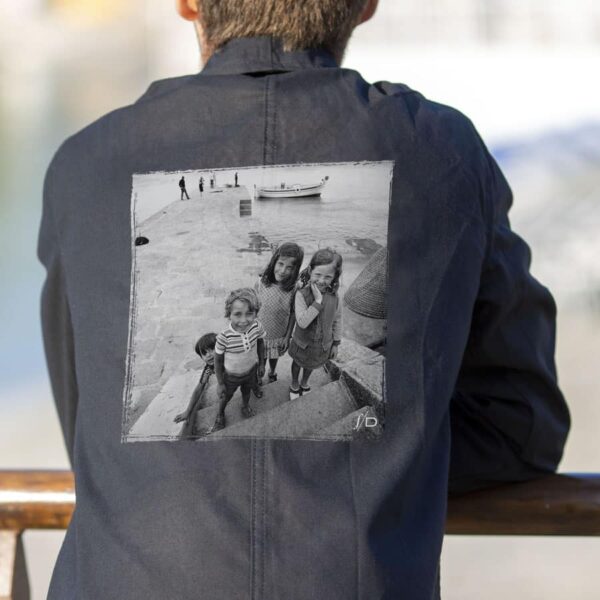 Veste Bleu de Chine - Enfants Sur Le Quai des Pêcheurs, L'Île Rousse – Image 11